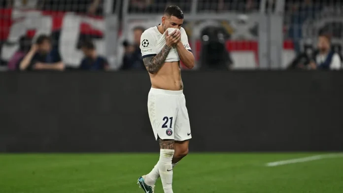Le défenseur du PSG Lucas Hernandez lors de sa sortie en demi-finale aller de Ligue des champions face Ã  Dortmund, le 1er mai 2024. (FEDERICO GAMBARINI _ AFP)