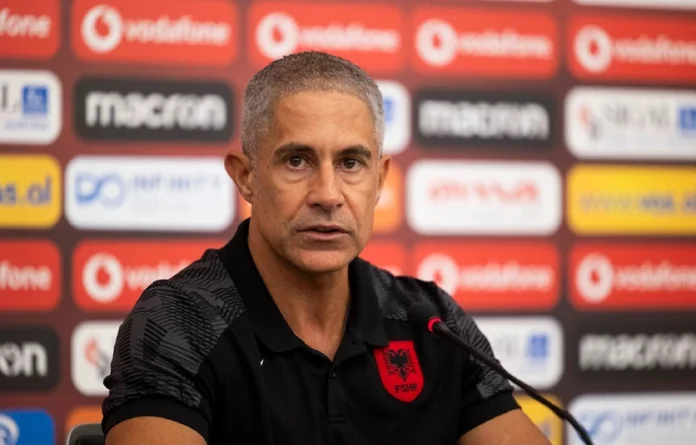 Le sélectionneur de l'Albanie, Sylvinho