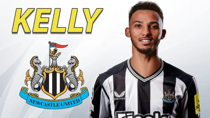Le défenseur anglais Lloyd Kelly