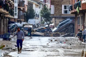 03 jours de deuil national après les inondations meurtrières Ã  Valence