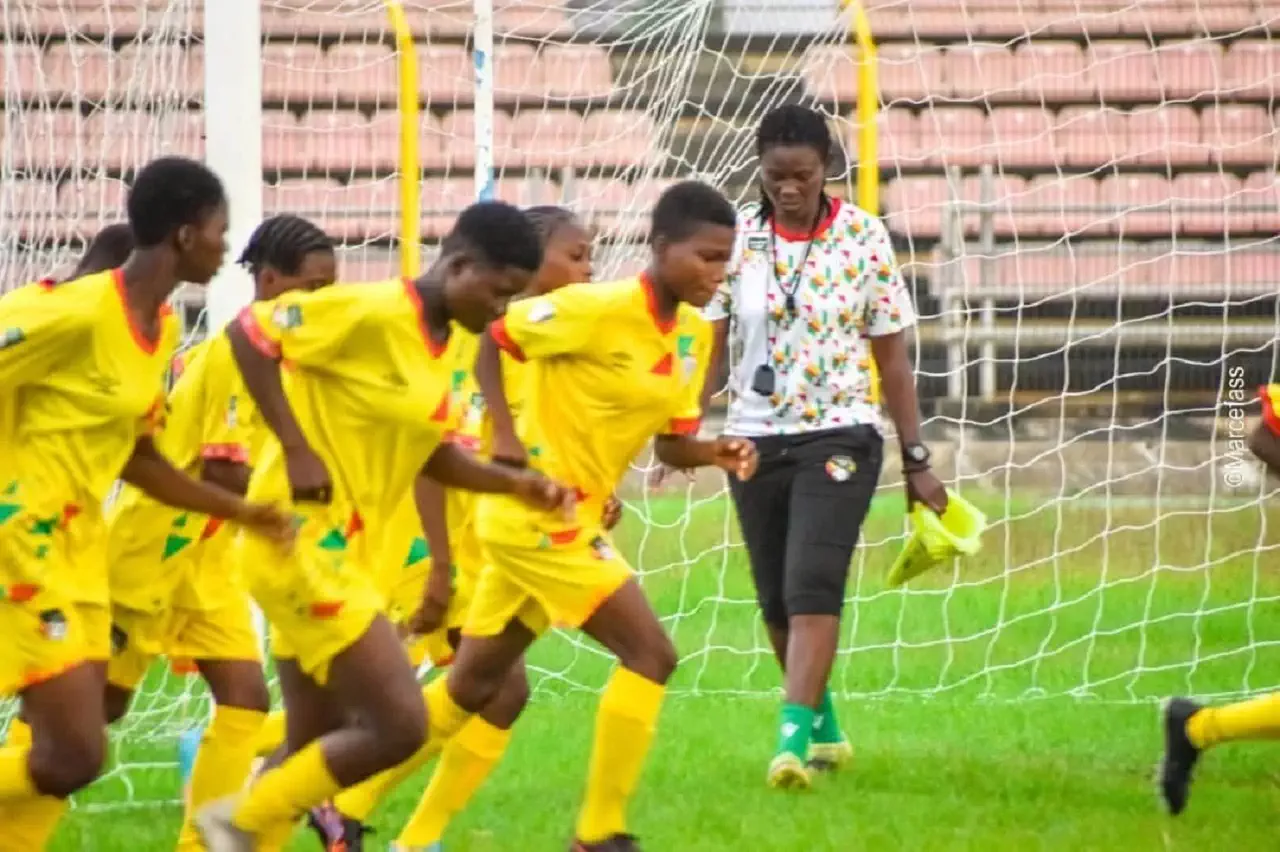 Les_jeunes_Amazones_affutent_deja_leurs_armes