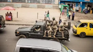 Les Forces armées de la République démocratique du Congo (FARDC) patrouille Ã  Goma, capitale de l'est du pays, le 23 janvier 2025. (JOSPIN MWISHA _ AFP)