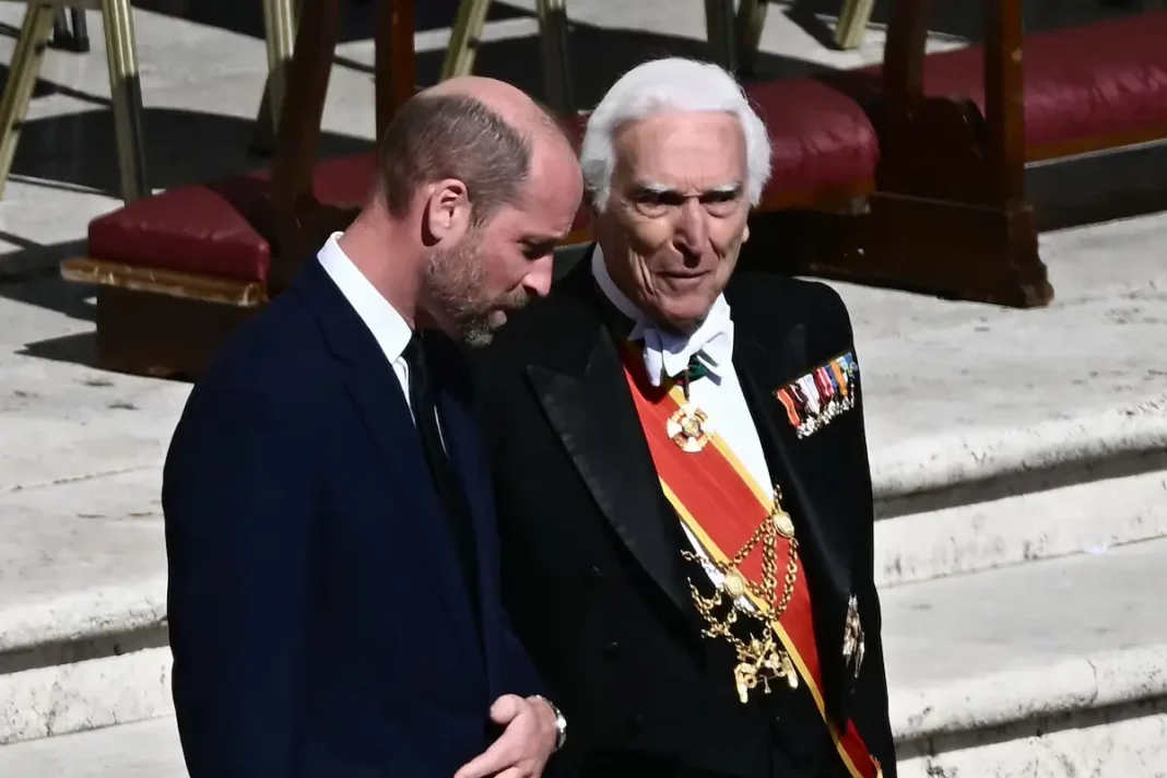 Du côté des Windsor, seul le prince William est présent à Rome pour les funérailles du pape François. ©AFP or licensors