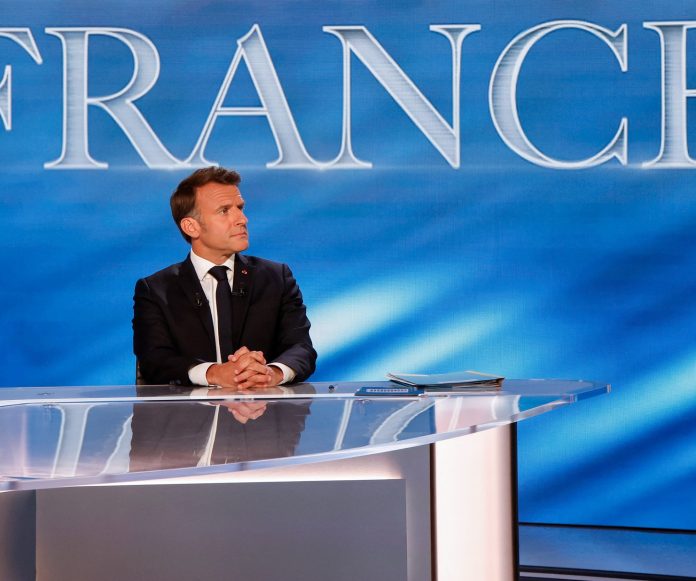 Emmanuel Macron projette "plusieurs référendums" dans les "mois à venir" !