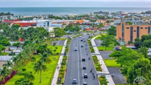 Fleurissement du boulevard de la Marina Photo: Fraternité
