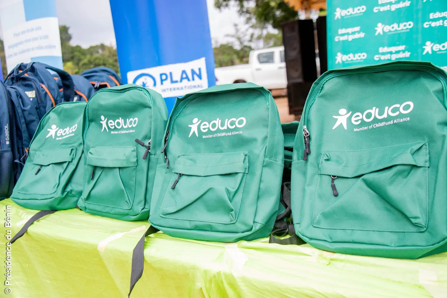 Bénin: le MEMP et Educo lancent la campagne de distribution des kits scolaires pour la rentrée 2025-2026