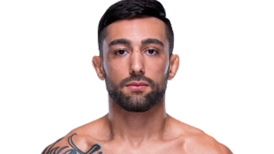 L'ancien combattant de l'UFC, Suman Mokhtarian