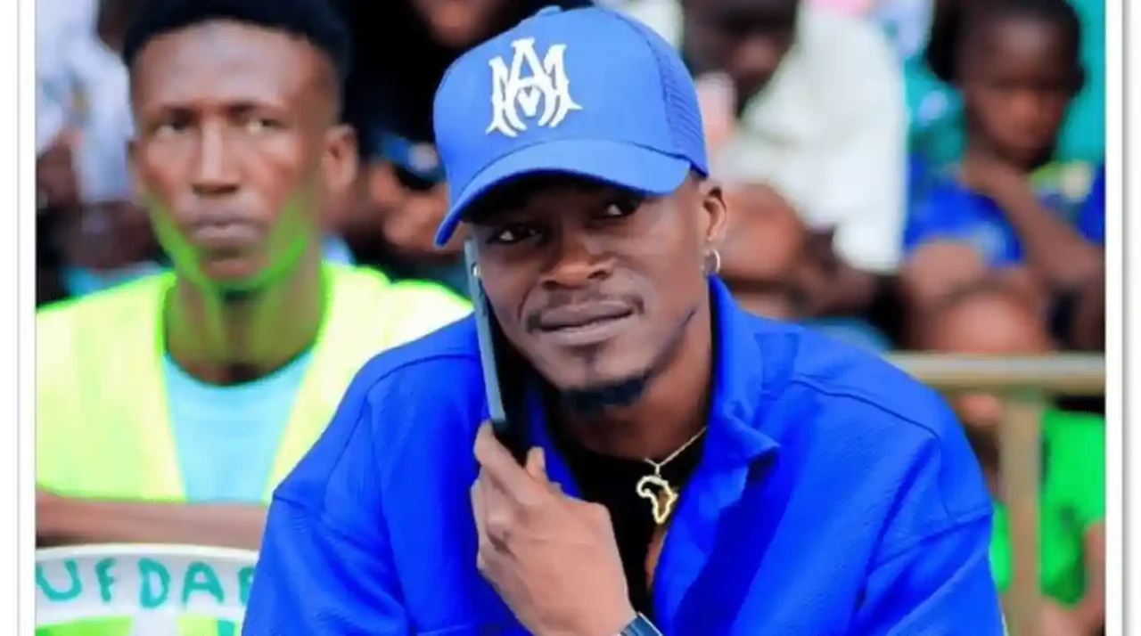 Debordo Leekunfa, artiste chanteur Ivoirien