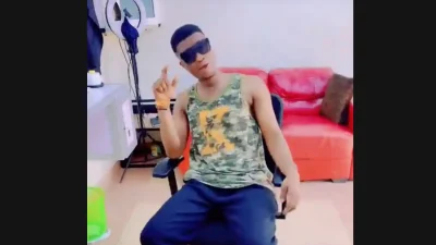 Le tiktokeur imitateur du chanteur Nikanor alias Alban de la diaspora