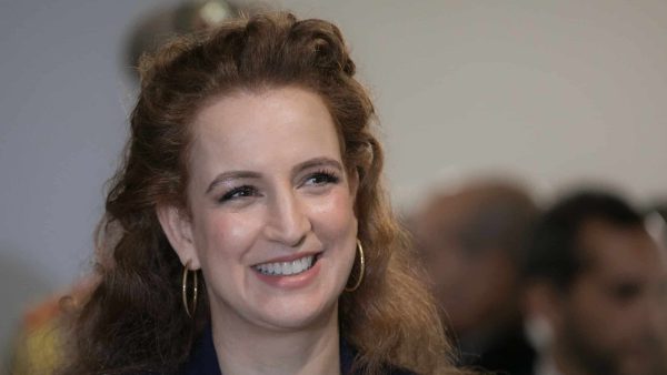 La sublime Lalla Salma du Maroc réapparaît de manière insolite : sortie décontractée avec son fils, Moulay El Hassan et sa fille, Lalla Khadija