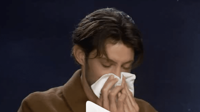 Pierre Niney : son mouchoir usagé vendu à un prix record aux enchères