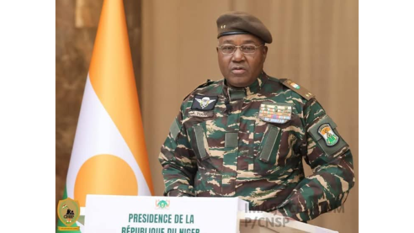 Le Niger accuse la France, le Bénin et la Côte d'Ivoire d’avoir commandité l'attaque de l'aéroport ( Vidéo )