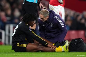 Patrick Dorgu pourrait être forfait plusieurs mois à Manchester United