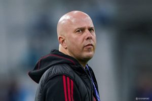 Liverpool: Arne Slot réclame des progrès avant Qarabag