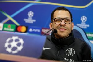 Chelsea : Liam Rosenior salue Naples et son entraîneur de classe mondiale