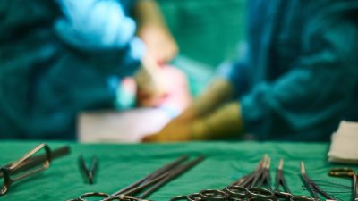 Paris : mort tragique d'un riche diamantaire lors d'une opération d'agrandissement du pénis