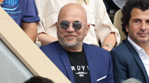 Ex supposé de Sonia Mabrouk, Pascal Obispo évoque la demande osée d'une conquête au plumard : "Je l’ai mise à la porte"