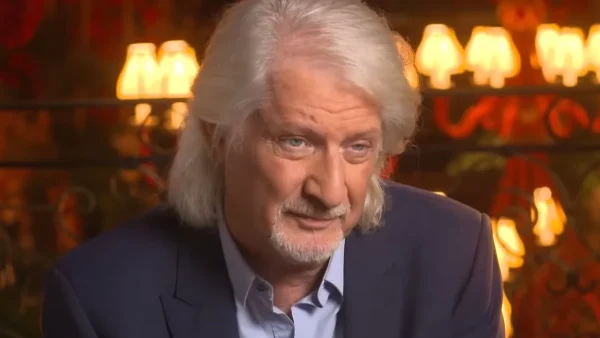 Patrick Sébastien, furax, tape du poing sur Le Pen