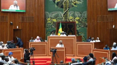 Sénégal : le choix des véhicules des députés au cœur d'une polémique