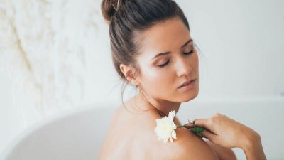 Peau fraîche tous les jours : ces gestes qui coûtent rien et qui font vraiment la différence