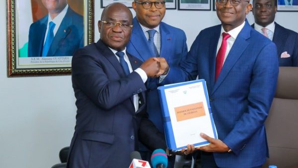 Côte d'Ivoire : Numérique, Djibril Ouattarra prend les commandes, Kalil Konaté change de cap