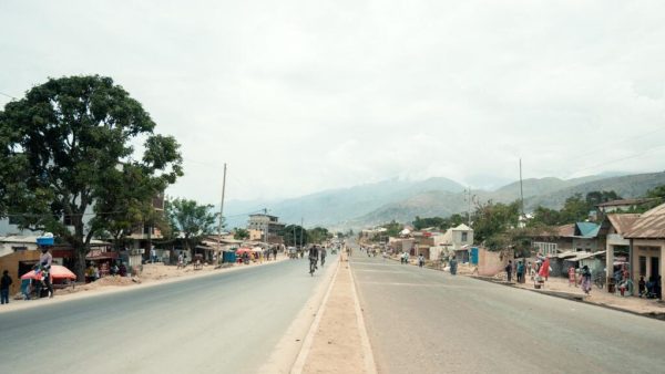 Est de la RDC: les autorités affirment avoir découvert deux fosses communes à Uvira