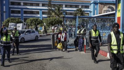 Sénégal: pour le parquet, la mort d'un étudiant de l'Ucad n'est pas liée à des violences policières