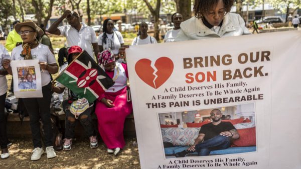 Le Kenya arrête un homme accusé d'avoir envoyé des citoyens combattre contre leur gré pour Moscou