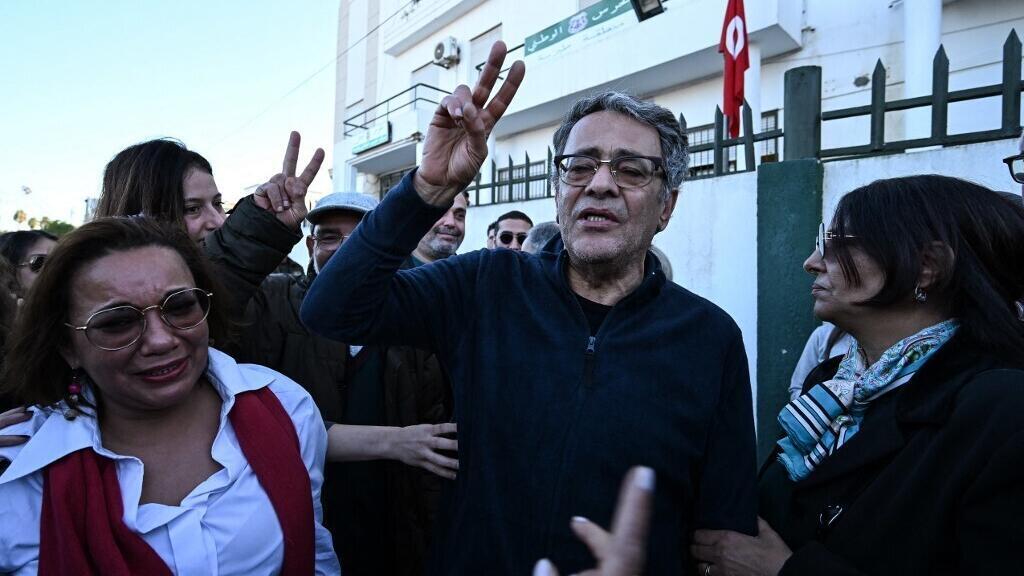 Tunisie: l'avocat Ahmed Souab libéré après sa condamnation à cinq ans de prison en octobre dernier