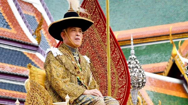 après des années de débauche, la nouvelle discrétion du roi de Thaïlande