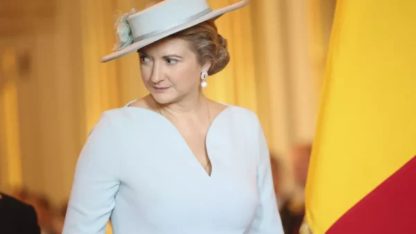 cette éducation qu’elle souhaite pour Charles et François