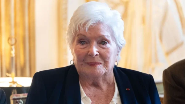 Line Renaud, 97 ans, avoue TOUT, "Oui, j'ai menti"