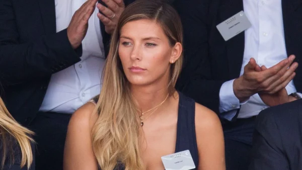 Interpelée pour "atteinte à la pudeur", Camille Cerf monte au créneau : "Parce qu’on est une femme, on doit se cacher"