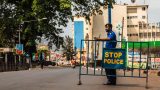 Sierra Leone: le secrétaire général du parti d'opposition APC inculpé et placé en détention