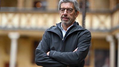 Michel Cymes installé à Entrecasteaux : ce petit village vert du Var où il "s’échappe"