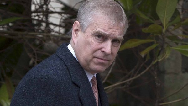 L’ex-prince Andrew-Mountbatten Windsor a été arrêté