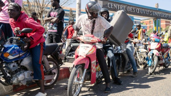 Sénégal: les trois leaders étudiants maintenus en détention par retour de parquet