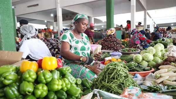 Inflation à 2,4 % en janvier 2026, le transport bondit de 5