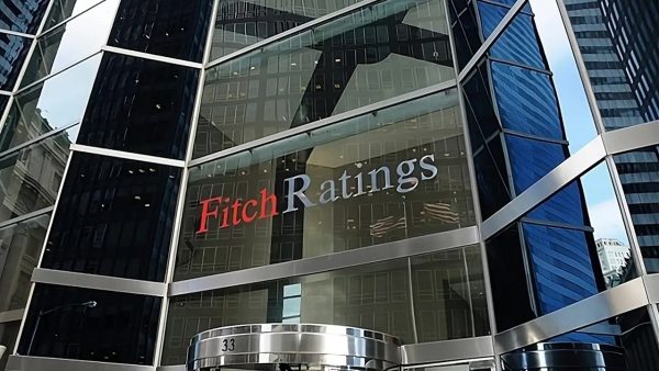 Fitch Ratings maintient la note souveraine à CCC+ malgré des risques éle