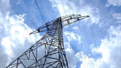 Le Gabon accuse un retard de paiement sur ses importations d’électricité en prov