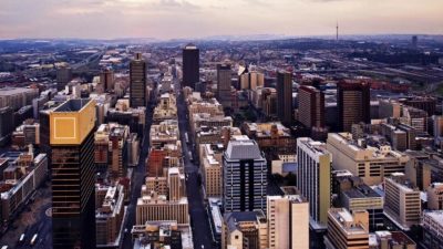 Afrique du Sud: un réseau d’escroquerie estimé à plus de 50 millions d’euros démantelé par la police