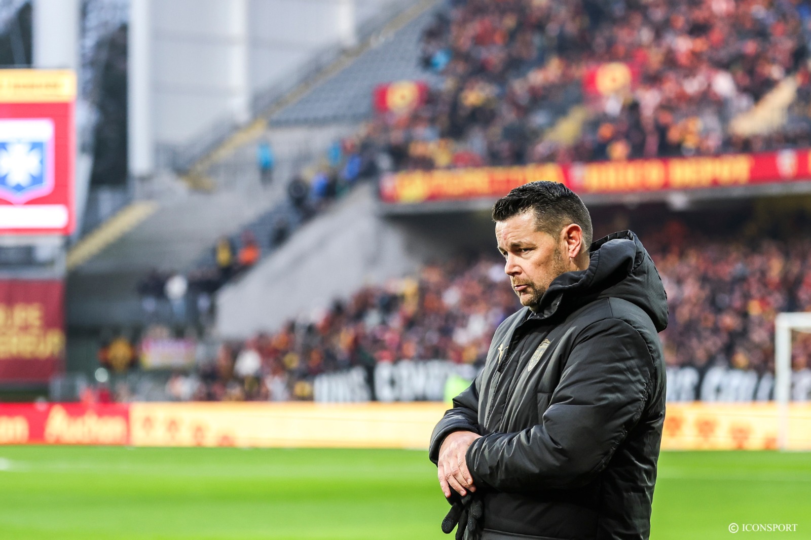 Ligue 1- RC Lens : Pierre Sage aborde le « piège » et le déplacement au Paris FC
