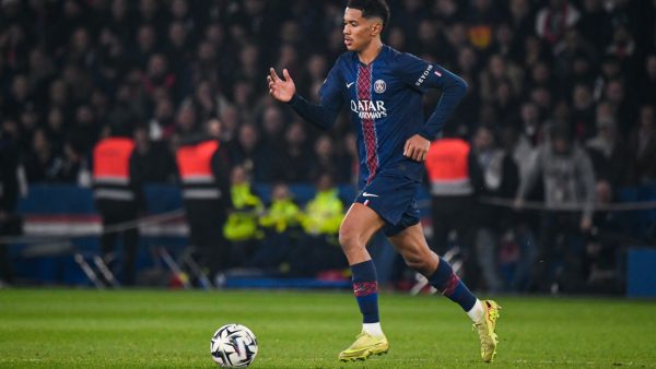 PSG : Senny Mayulu rejoint l’infirmerie 