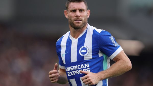 Premier League : James Milner égale Gareth Barry