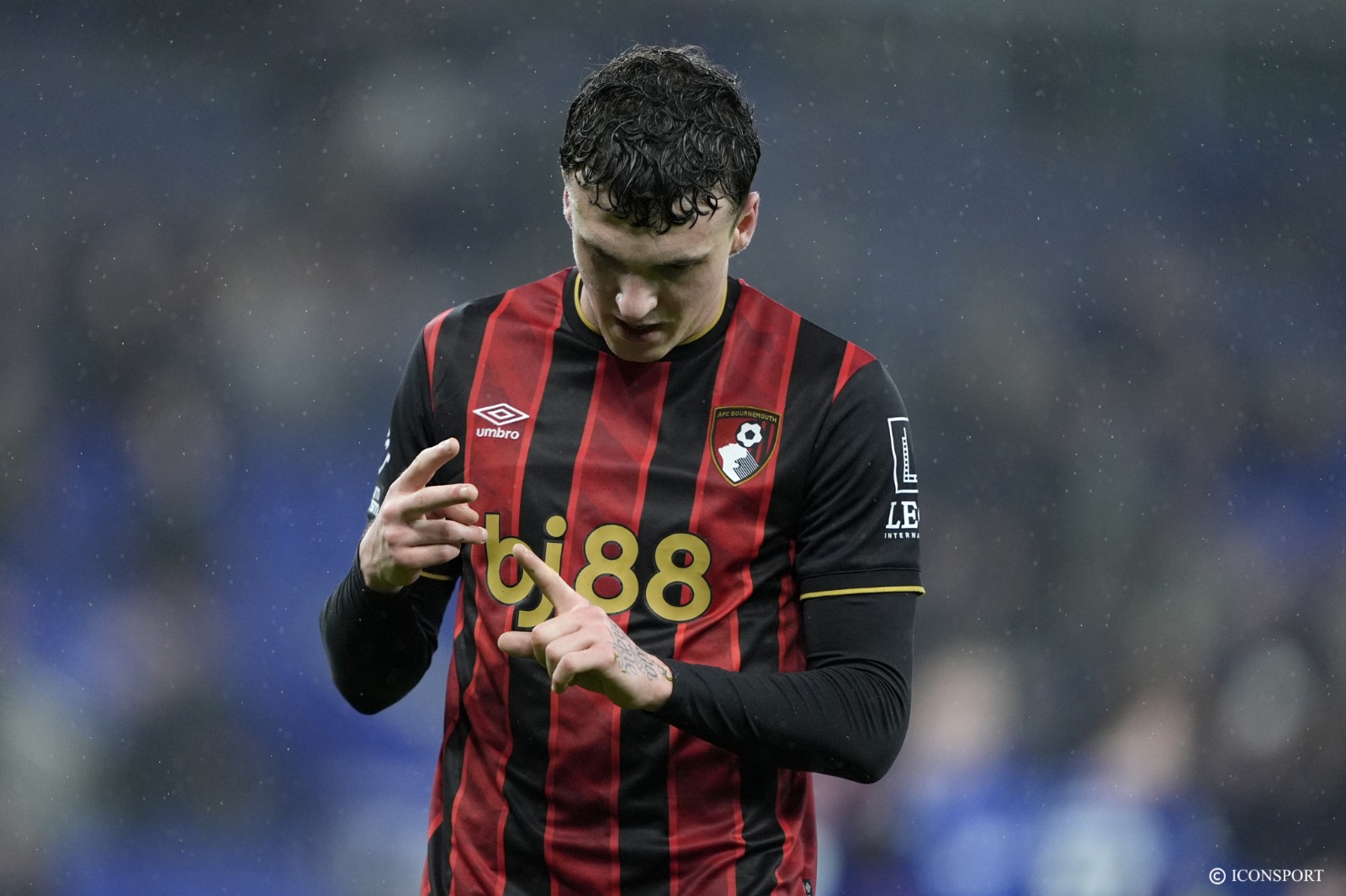 Transfert : Bourneemouth signe définitivement Alex Jimenez