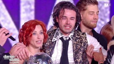 Natasha St-Pier : son trophée de Danse avec les stars au fond des toilettes