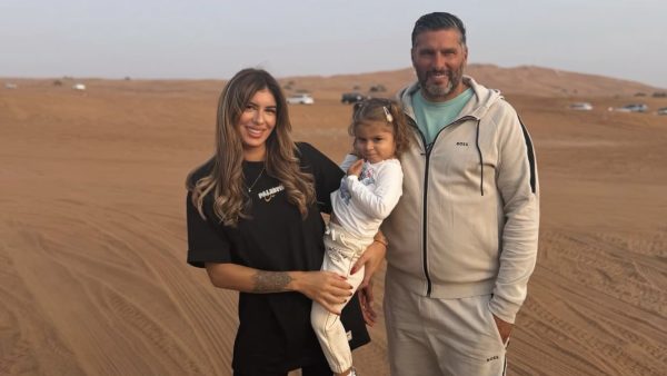 Sarah Lopez, enceinte de son deuxième enfant, annonce avoir fait une fausse couche