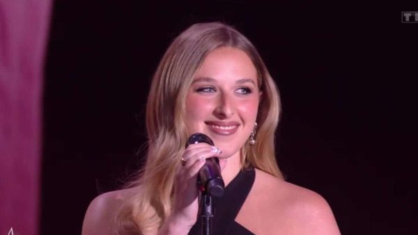 Helena, la consécration : ses chansons s’envolent dans l'espace