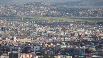 Madagascar: Augustin Andriamananoro, ancien ministre et proche d’Andry Rajoelina, dans le viseur de la justice