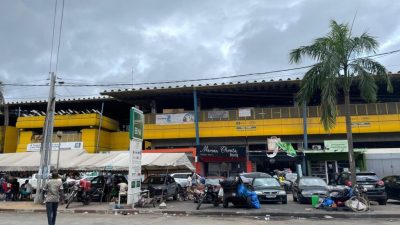 En Côte d'Ivoire, la plus célèbre friperie d'Abidjan démolie au nom de «l'ordre urbain»